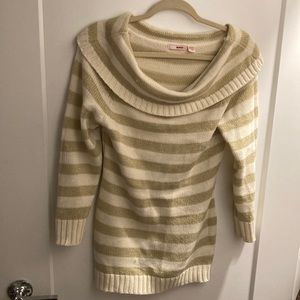 Relax neck gold/white sweater